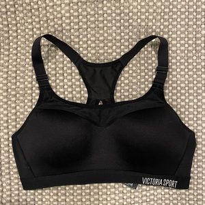 VS Sports Bra